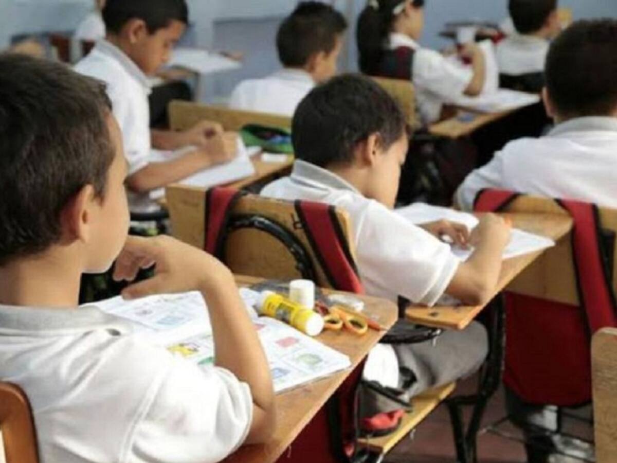Anuncian recursos para colegios