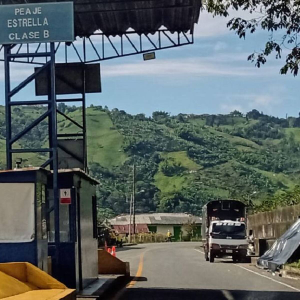 Rechazo por ataque a la estructura del peaje La Estrella