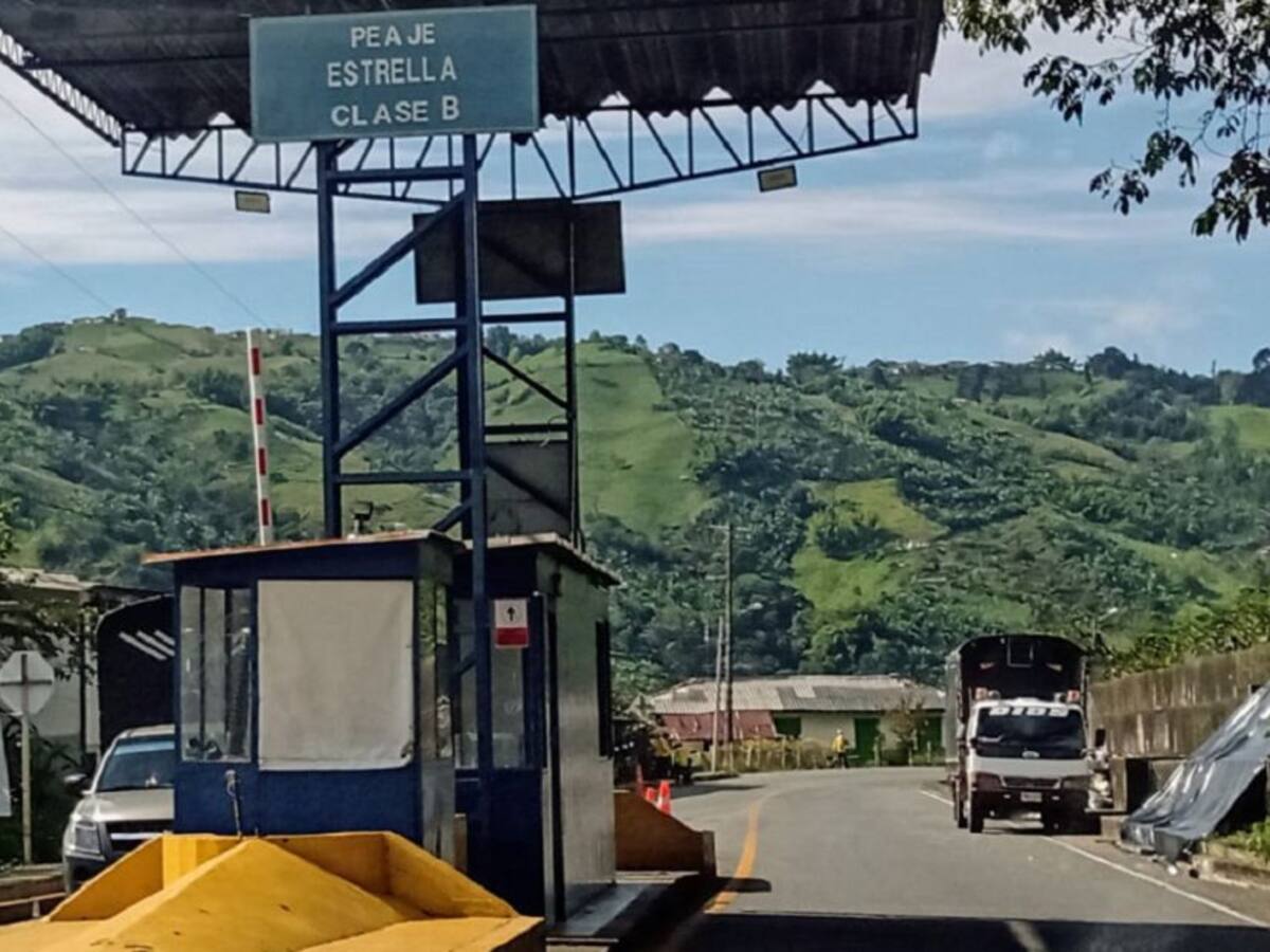 Rechazo por ataque a la estructura del peaje La Estrella