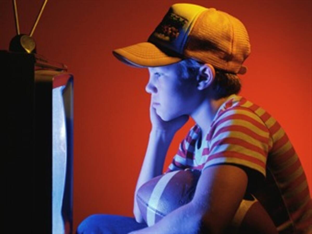 Los niños que ven más televisión son más propensos a tener una condena penal en su vida