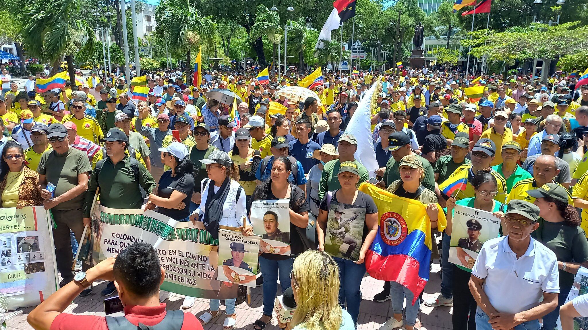 Plantón de las reservas en el centro de Cúcuta