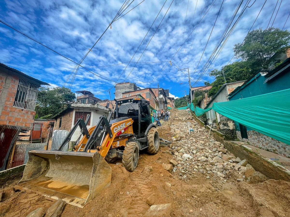 Avanzan obras de pavimentación en la comuna dos de Ibagué
