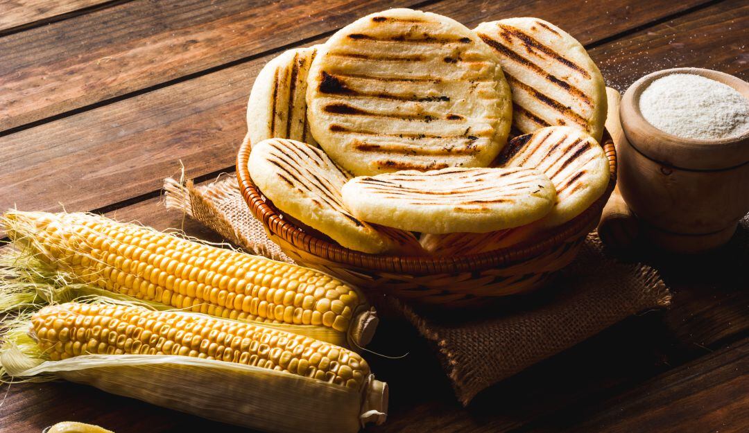 "Mas Colombianos que la arepa"