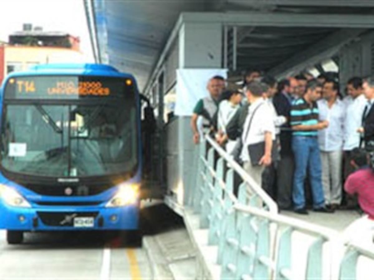 Paralizado el 20 por ciento del MIO de Cali por protestas de sus conductores