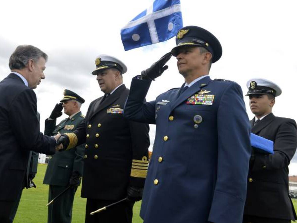 Militares celebran acuerdo sobre justicia transicional