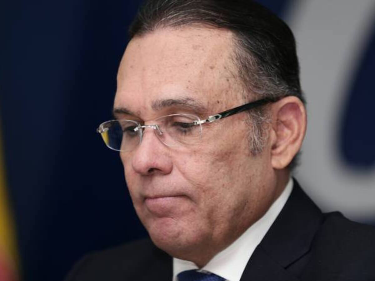 Presidente del Congreso alista sanciones por ausentismo