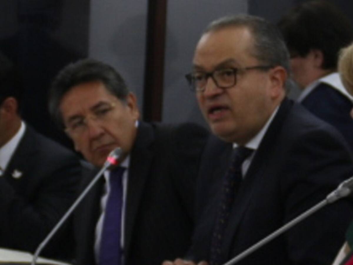 Fiscal no comparte que Procuraduría asuma procesos de extinción de dominio