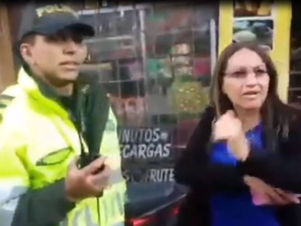 En video: fiscal se enfrentó a policías en Bogotá
