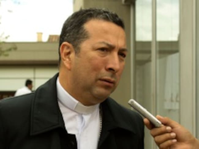 Monseñor Orlando Olave Villabona