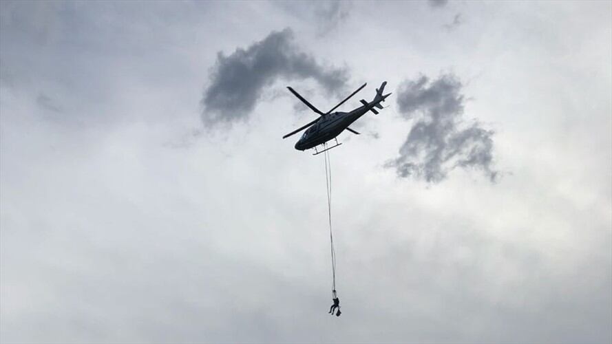 Avanza el rescate de turistas atrapados en el cable aéreo de Palmitas,Medellín. Foto: Cortesía: Dagrd