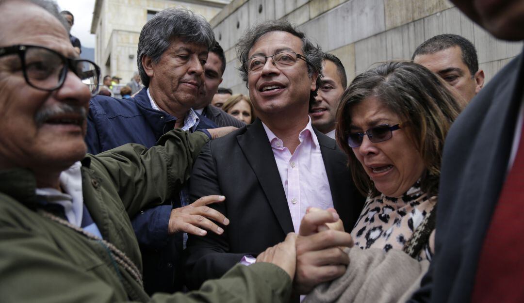 "Terrorista es quien criminaliza a un joven por exigir sus derechos": Petro