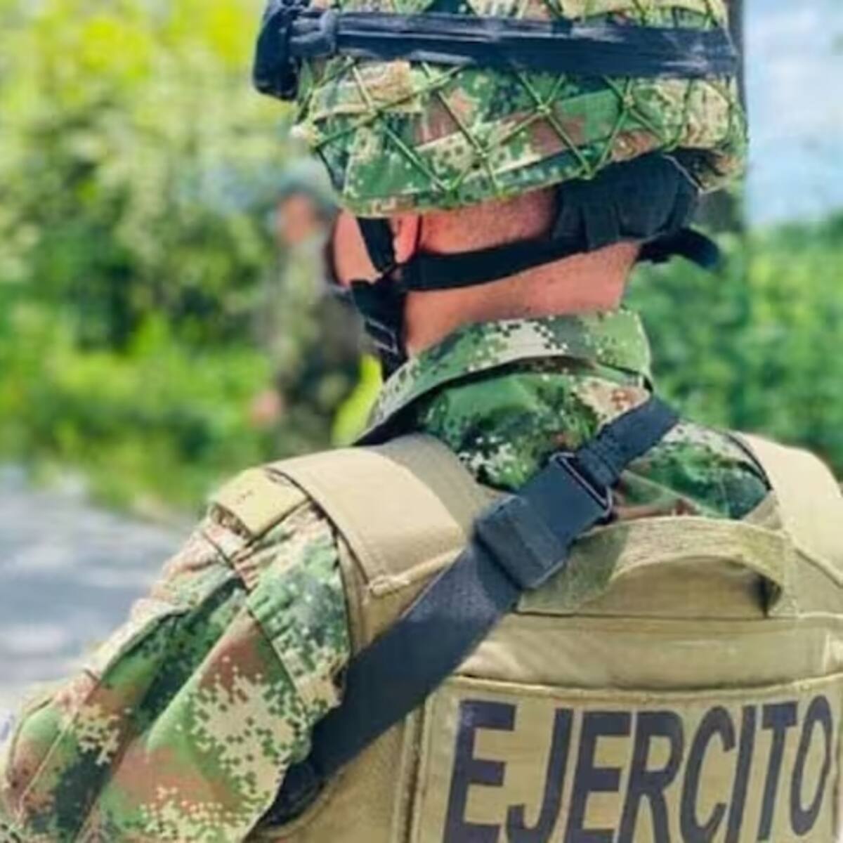 Corte ordena a Ejército incluir la categoría “no binario” en sistema de reclutamiento