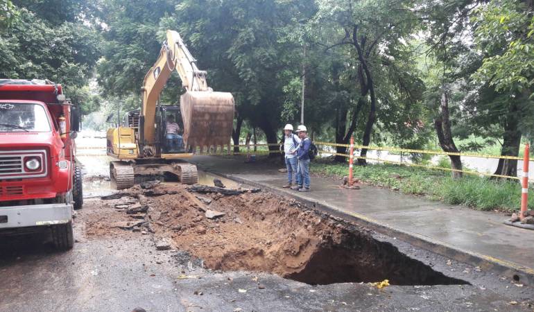 Emergencia vial en el Zulima.