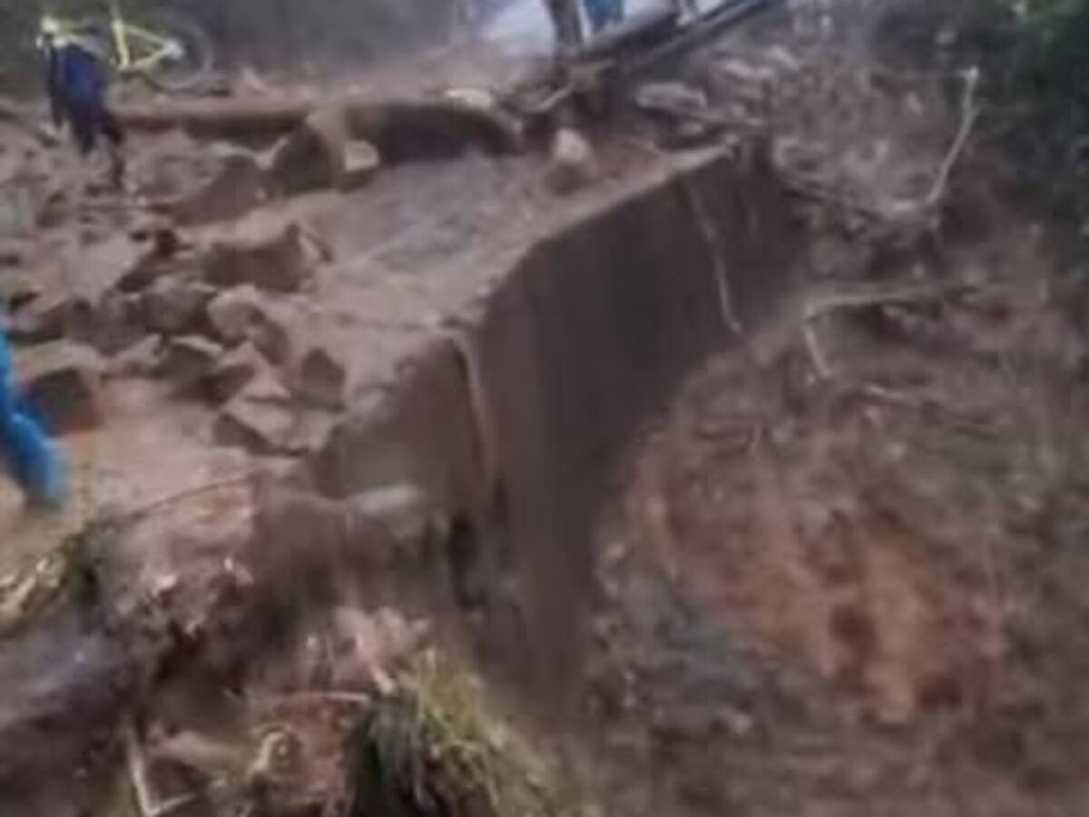 Reporte Inicial de Emergencia en el Sector Sucre-Vía Ruta del Divino Niño