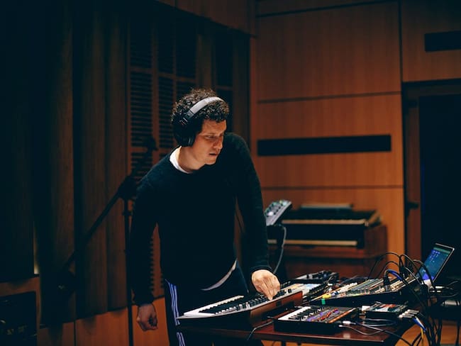 Julio Victoria Celebra 15 Años de Carrera con Sinfonía Electrónica Tou