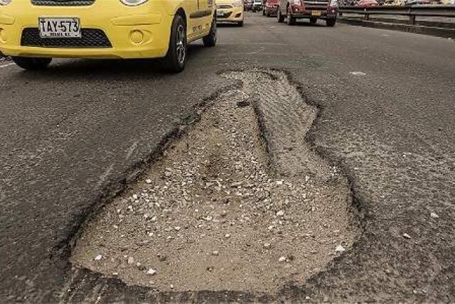 El panorama sobre el mal estado de la malla vial fue analizado en el Concejo de Neiva.