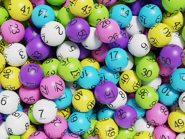 Balotas en un juego de lotería / Getty Images