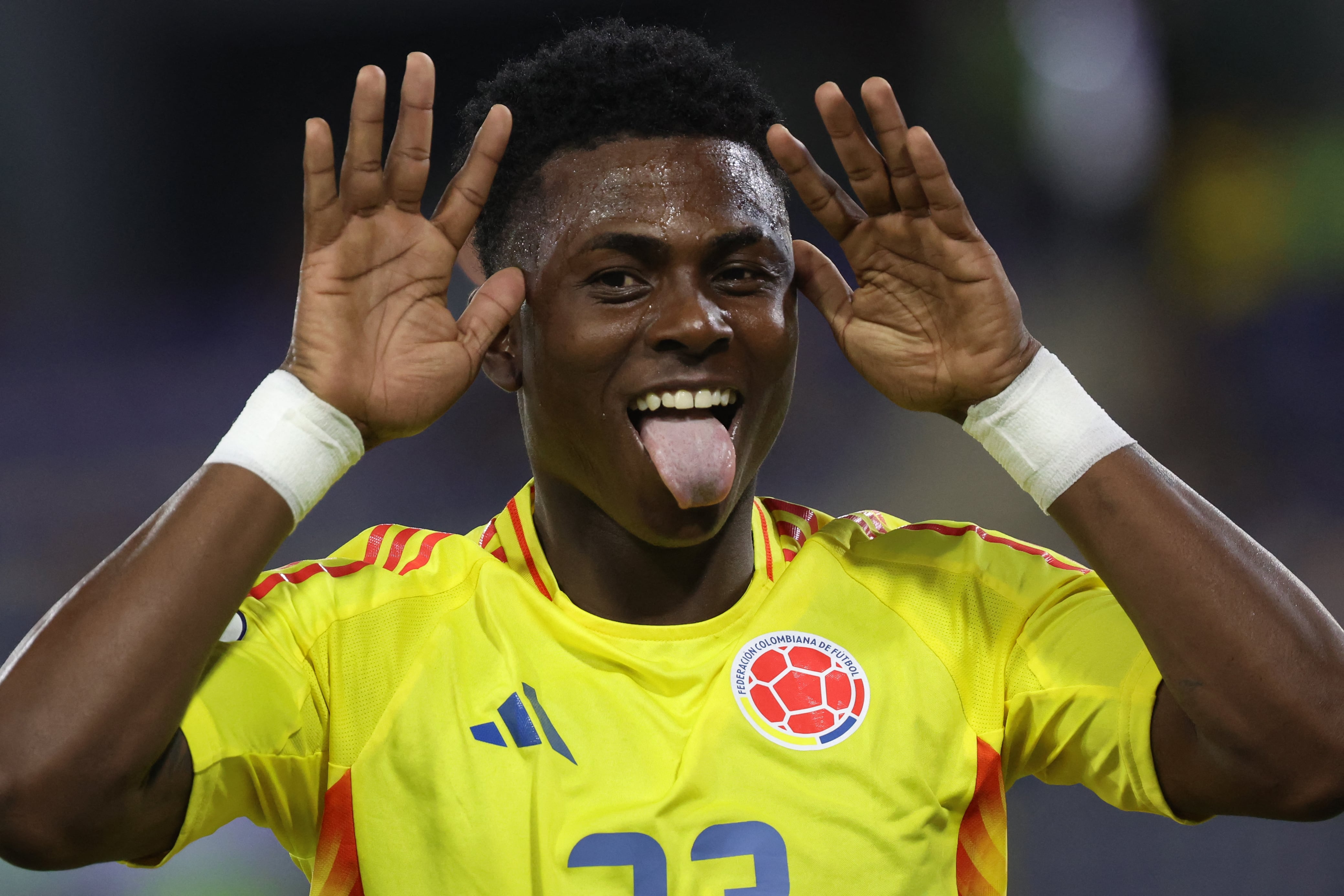 Neyser Villarreal festeja uno de sus tres goles ante Paraguay. (Photo by EDIXON GAMEZ/AFP via Getty Images)