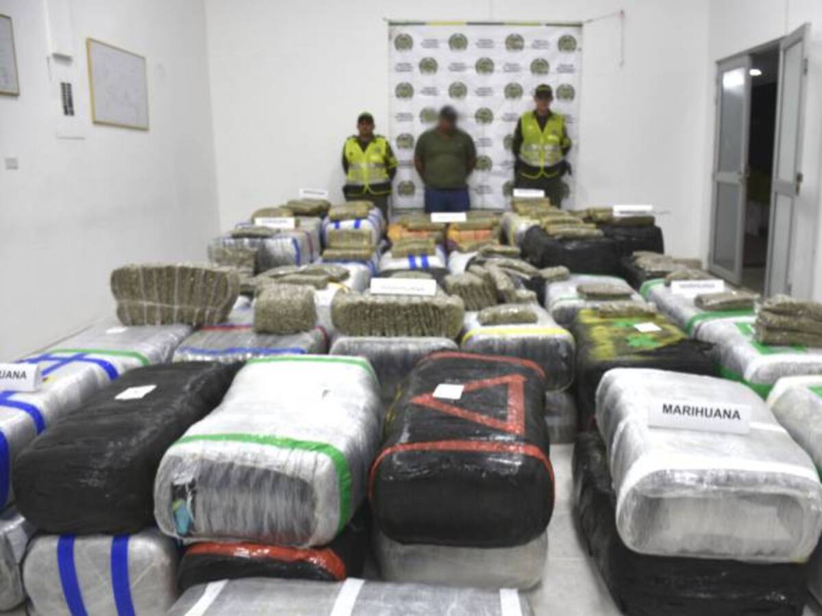 Encontraron tres toneladas de marihuana camufladas en harina de trigo