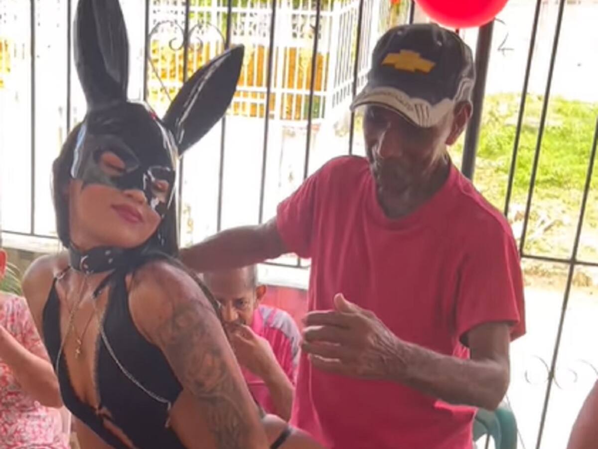 No lo veo inmoral: influencers sobre polémico video de adultos mayores y strippers