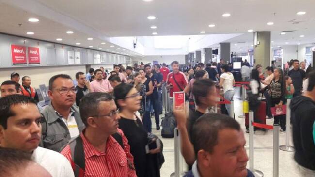 Pasajeros en aeropuerto