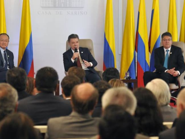 Banco Mundial desembolsará 1.400 millones de dólares para Colombia en 2016