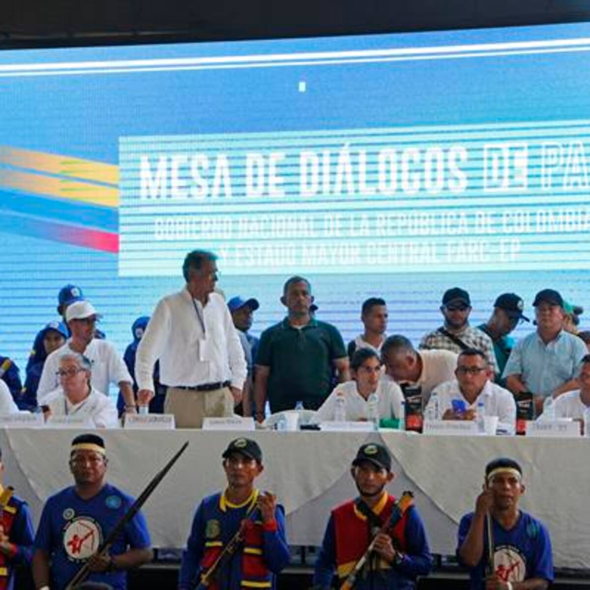 Listo el decreto que suspende operaciones ofensivas contra disidencias de ‘Iván Mordisco’