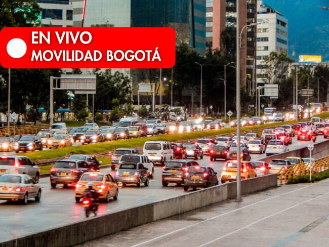Movilidad en Bogota // Carros particulares y de servicio público transitando por Bogotá (Foto vía GettyImages)