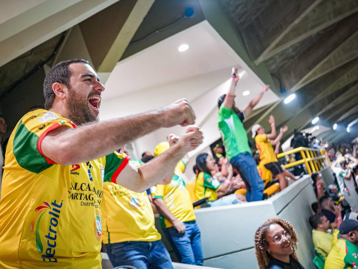 “Me gusta este Real, no solo gana, sino que golea”: gobernador Yamil Arana