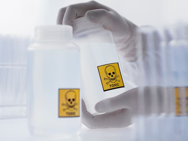 China restringe exportación de químicos para drogas a Norteamérica en señal de cooperación antinarcóticos con EE.UU.