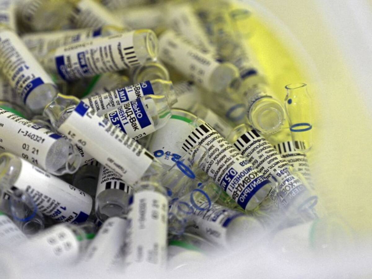 Argentina, primer país de la región en fabricar dosis Sputnik V