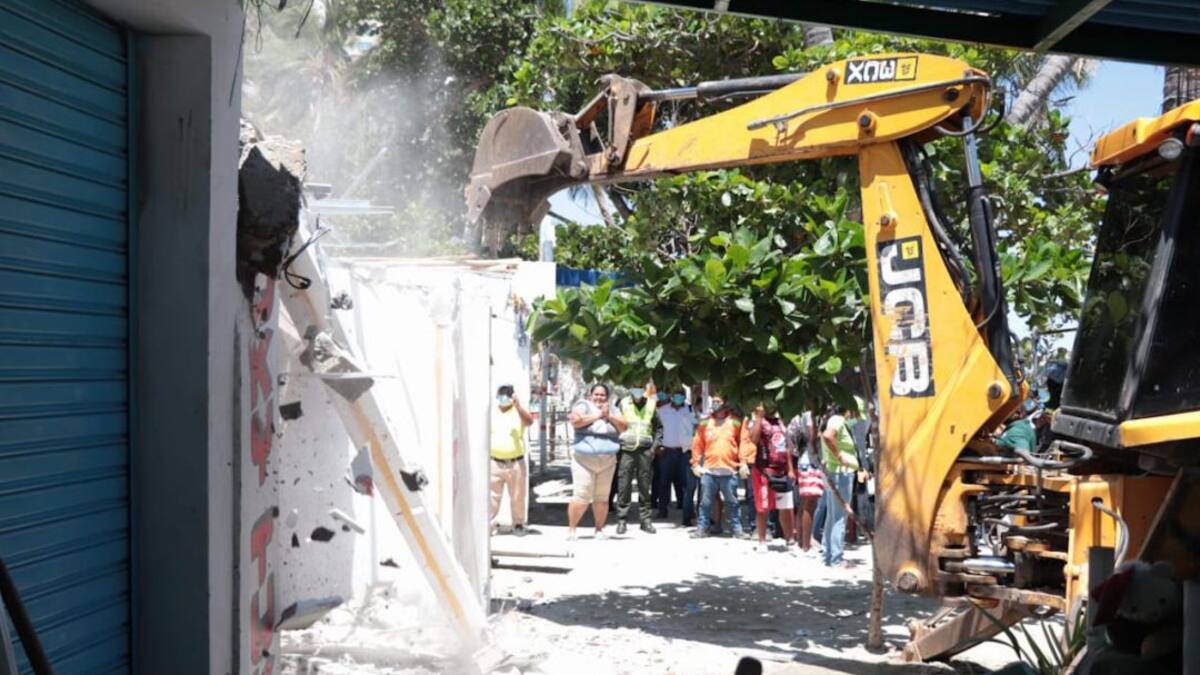Recuperan zona de playa y baja mar en el balneario turístico de El Rodadero
