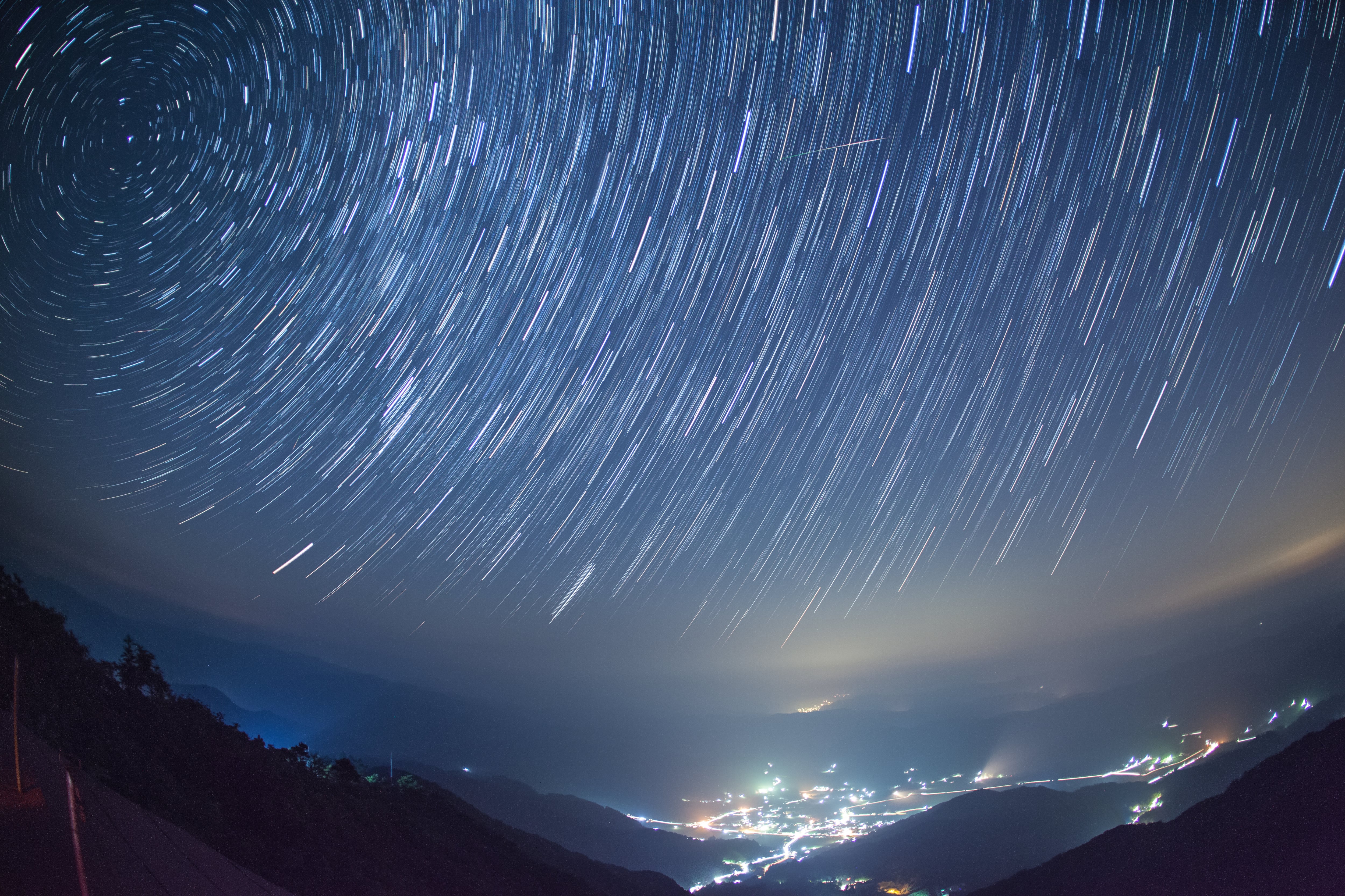 Lluvia de meteoritos de las Perseidas. Imagen vía Getty Images