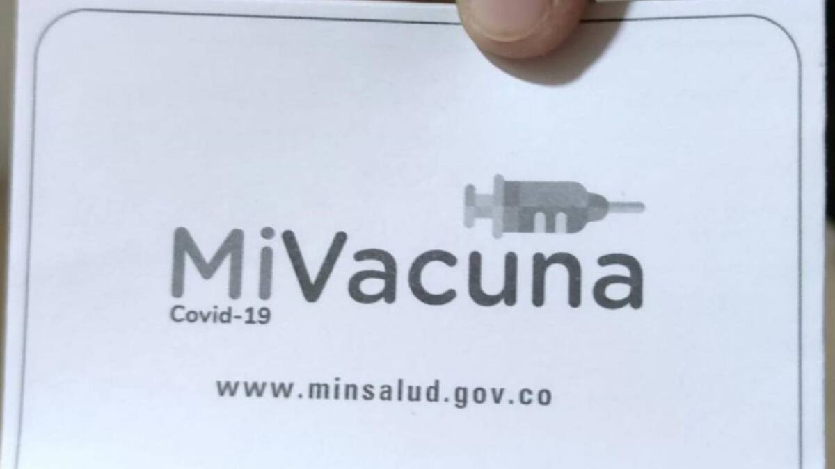 En Manizales se estarían comprando carnés de vacunación falsos