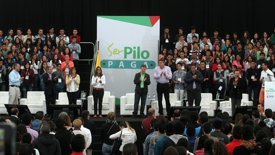 Lanzamiento del programa "Ser pilo paga". Foto: Colprensa