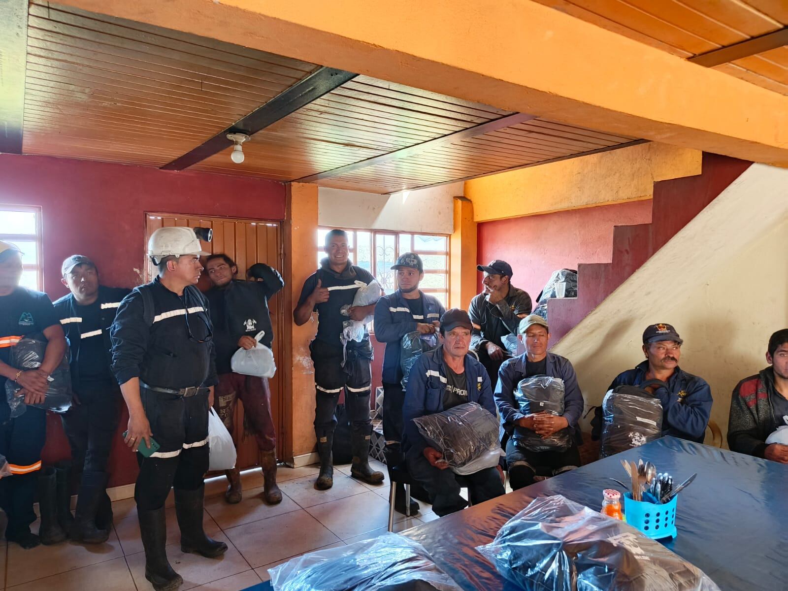 Los mineros de la provincia de Valderrama en Boyacá esperan que la Agencia Nacional de Minería les solucione la situación para poder comercializar el carbón / Foto: Suministrada.