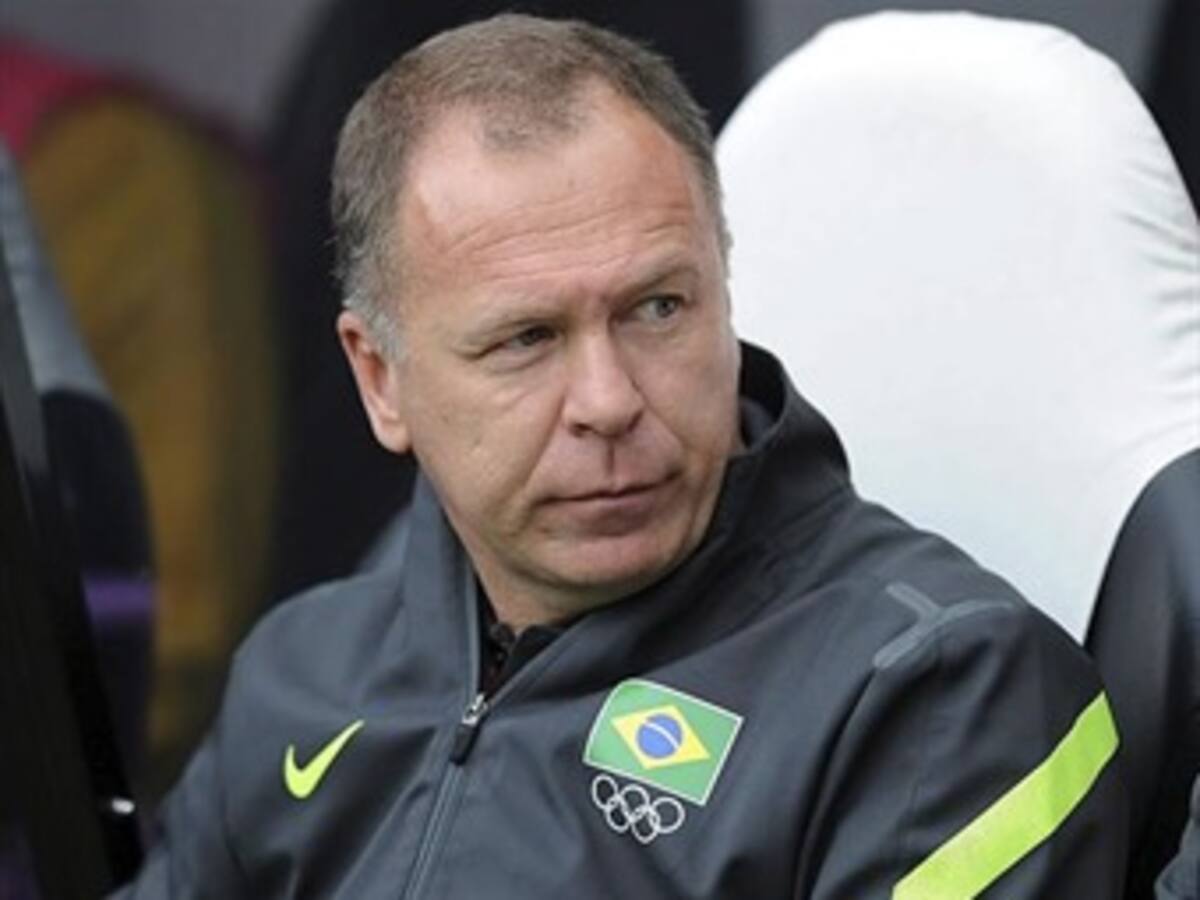 Mano Menezes fue destituido de la dirección técnica de Brasil