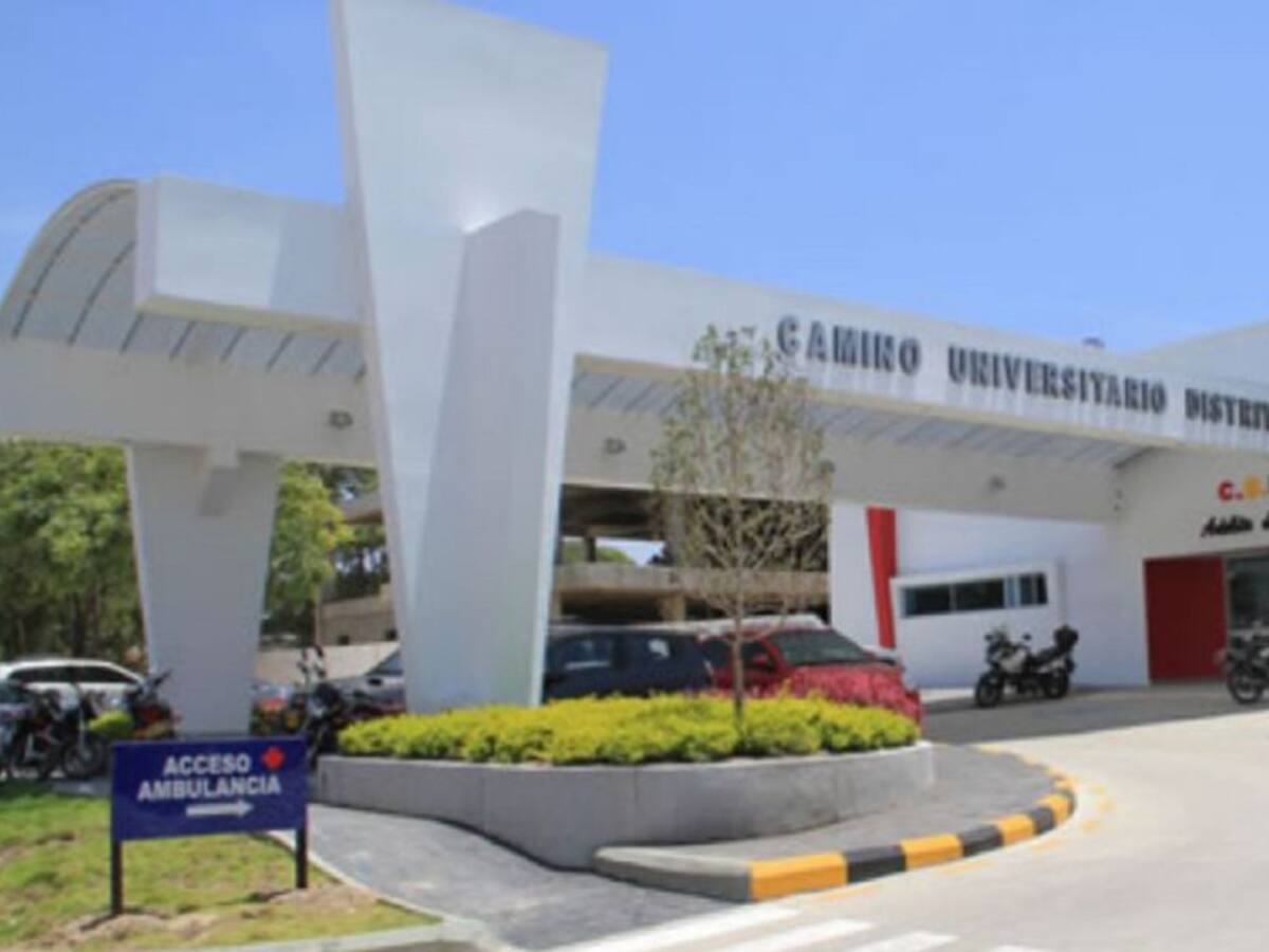 En UCI continúa joven quemada en medio de una riña en Barranquilla