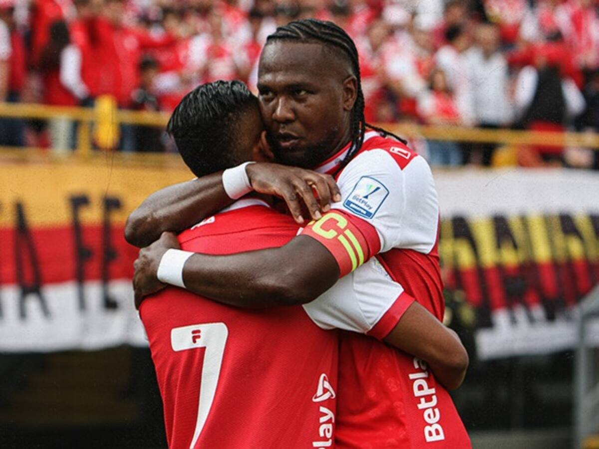 Santa Fe le responde a su hinchada con victoria ante Envigado