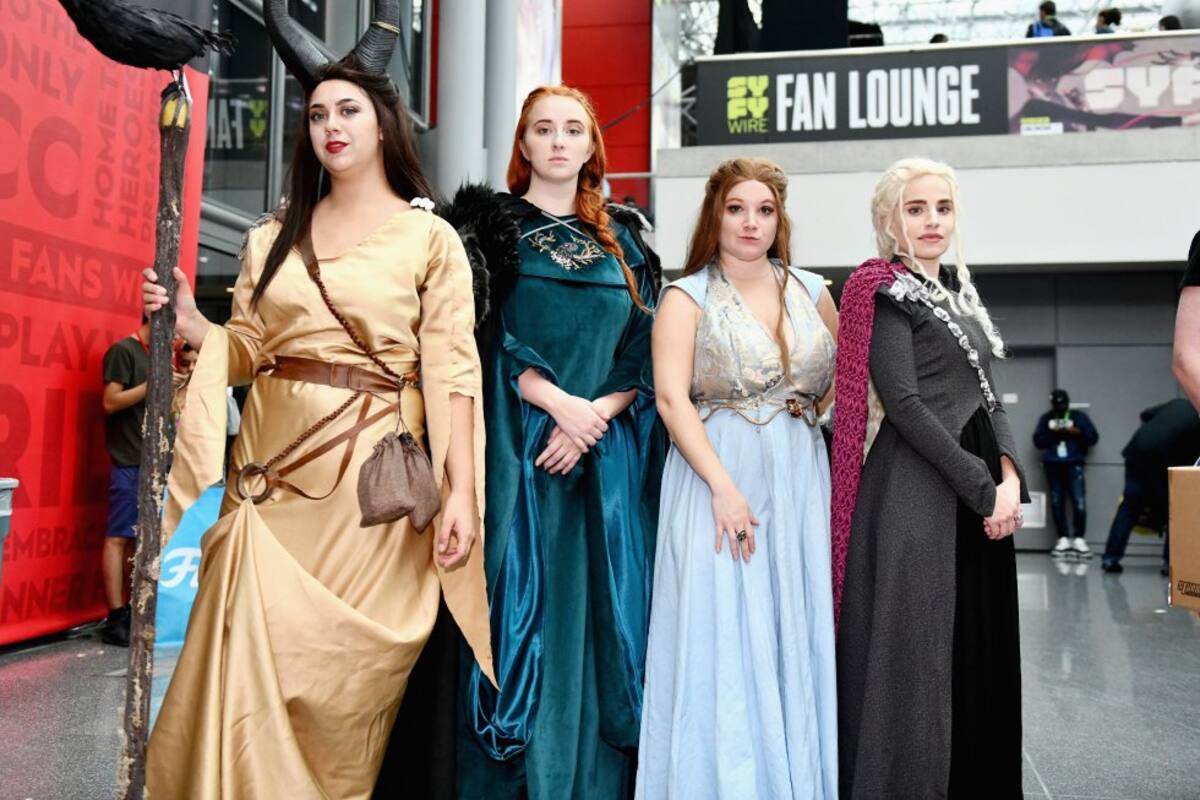 Cosplayers vestidos como personajes de Juego de Tronos durante el Comic Con 2018 de Nueva York en el Centro de Convenciones Jacob K. Javits el 4 de octubre de 2018 en la ciudad de Nueva York.