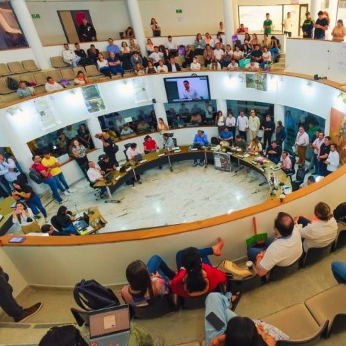 Se levantó plenaria en el Concejo de Bucaramanga en medio de debate por empréstito