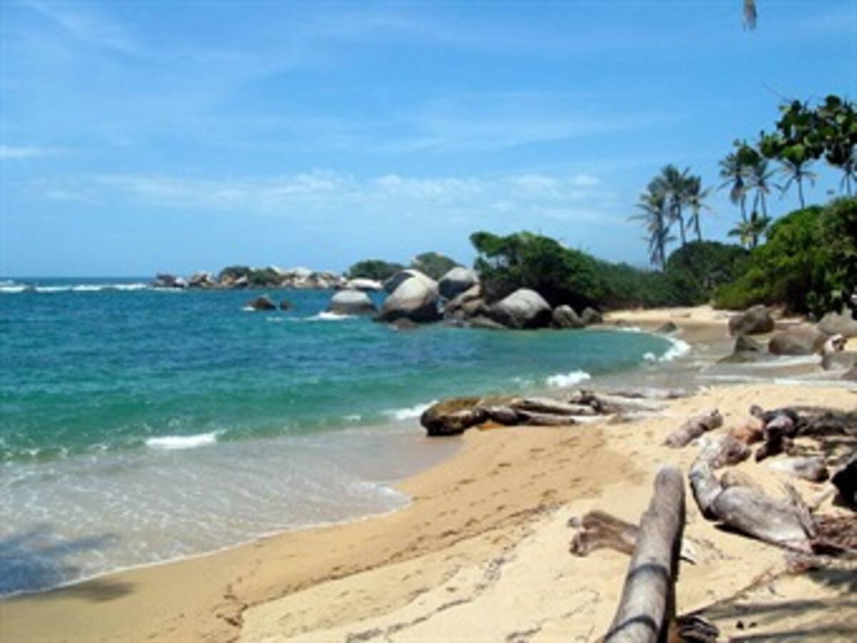 Varios años tardará la recuperación de tierras del Tayrona: Gobierno