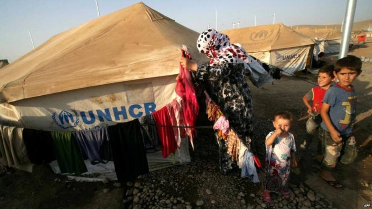 Alrededor de la mitad de las personas que se ven forzadas a abandonar sus hogares son niños. La ONU estima que un 75% de ellos tiene menos de 11 años.