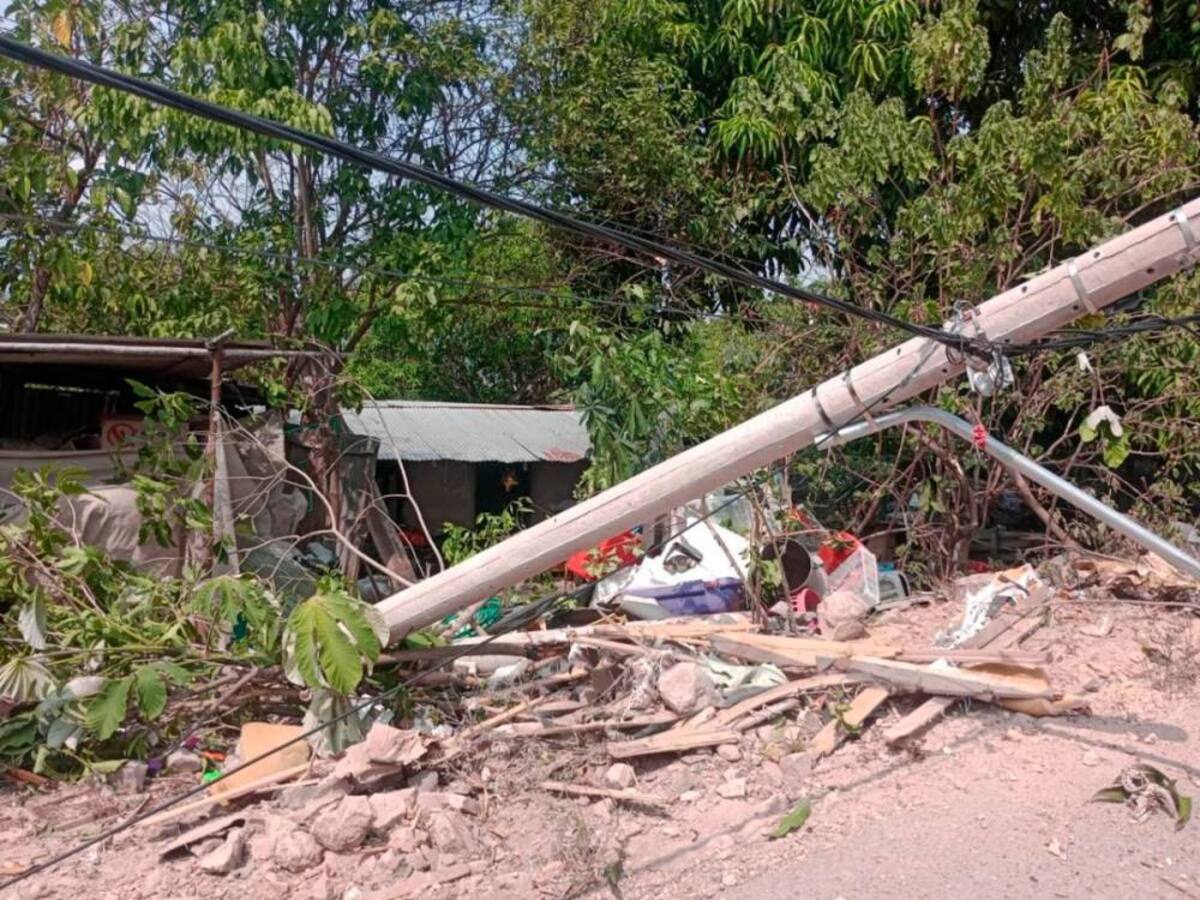 Camión chocó contra una tienda en Simití- Bolívar: hay varios heridos