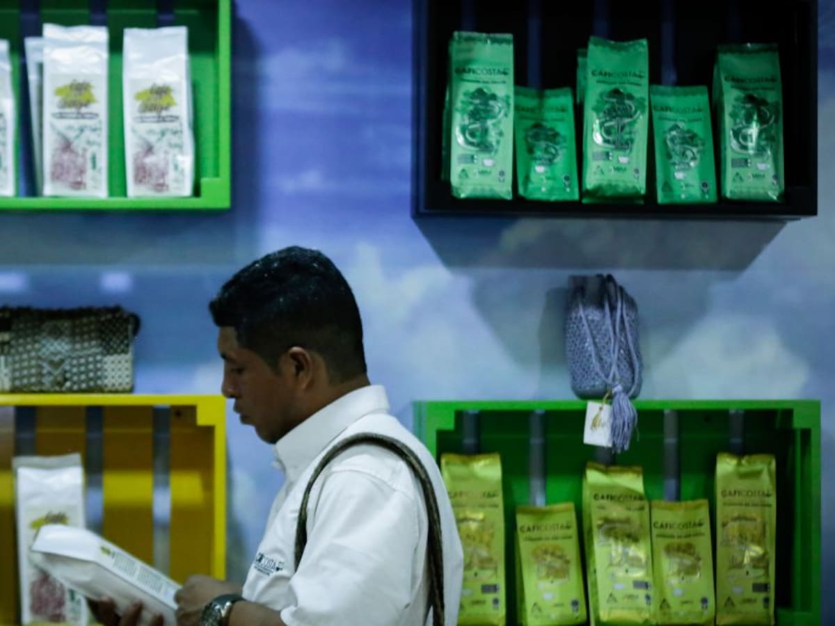 Precio de café en supermercados y tiendas de barrio por las nubes