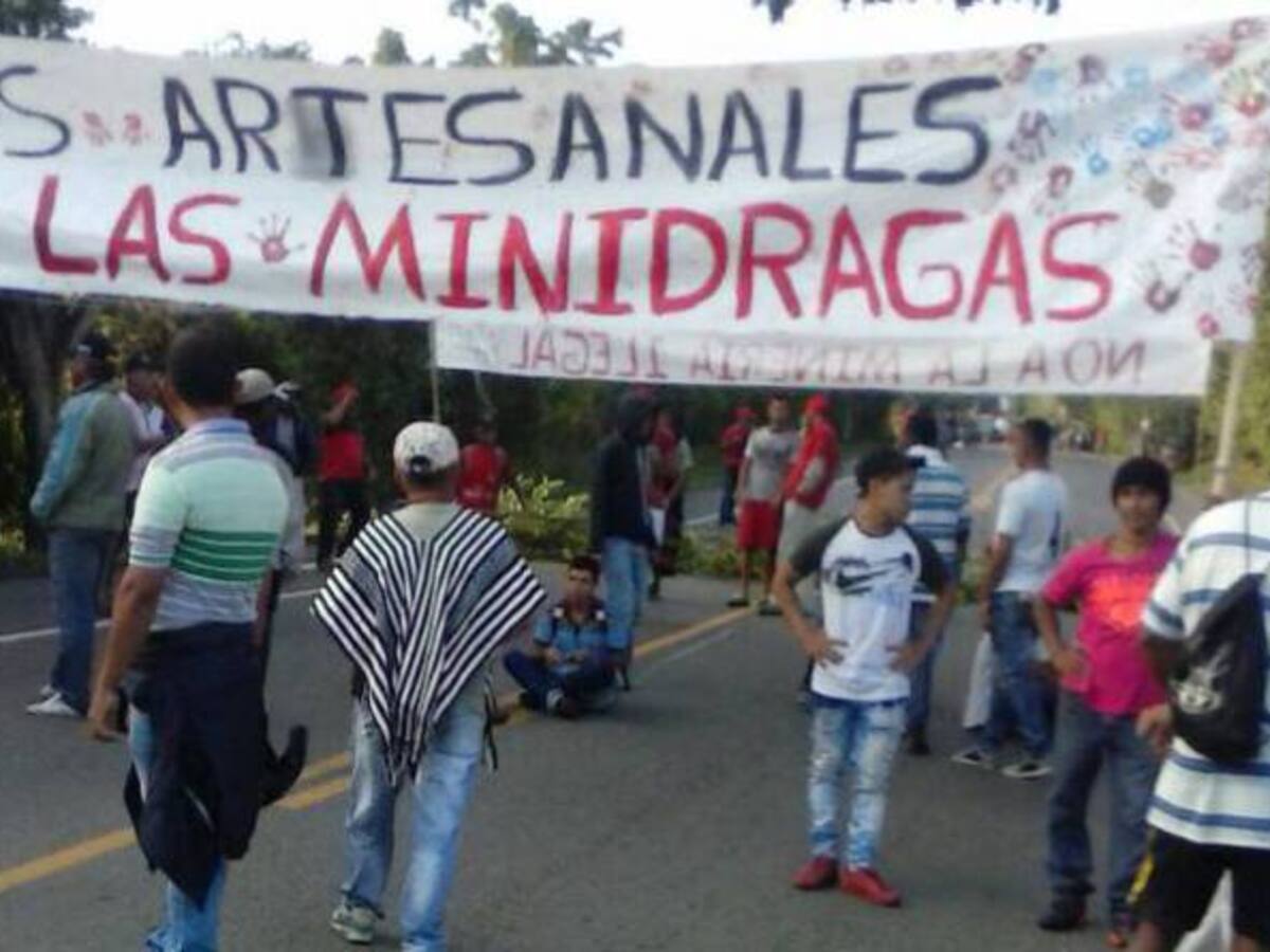 Areneros levantan manifestación y piden regulación de la Policía