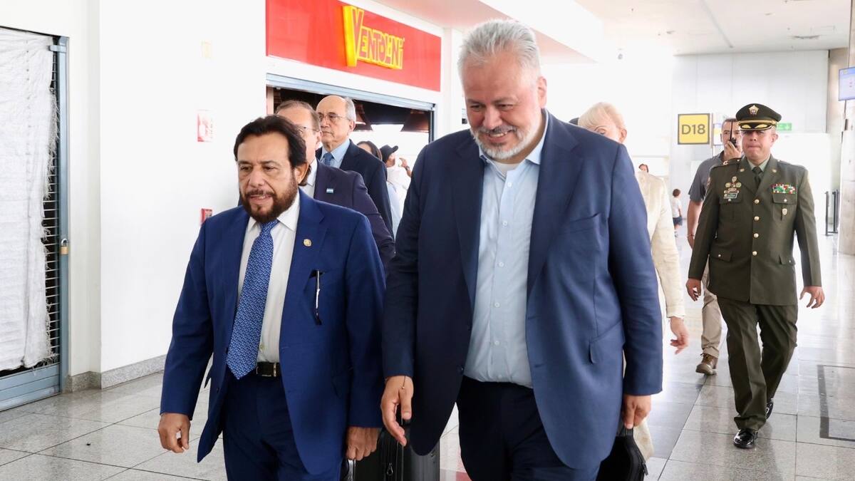 Comienzan a llegar las delegaciones para la posesión de Abelardo de la Espriella en Cali