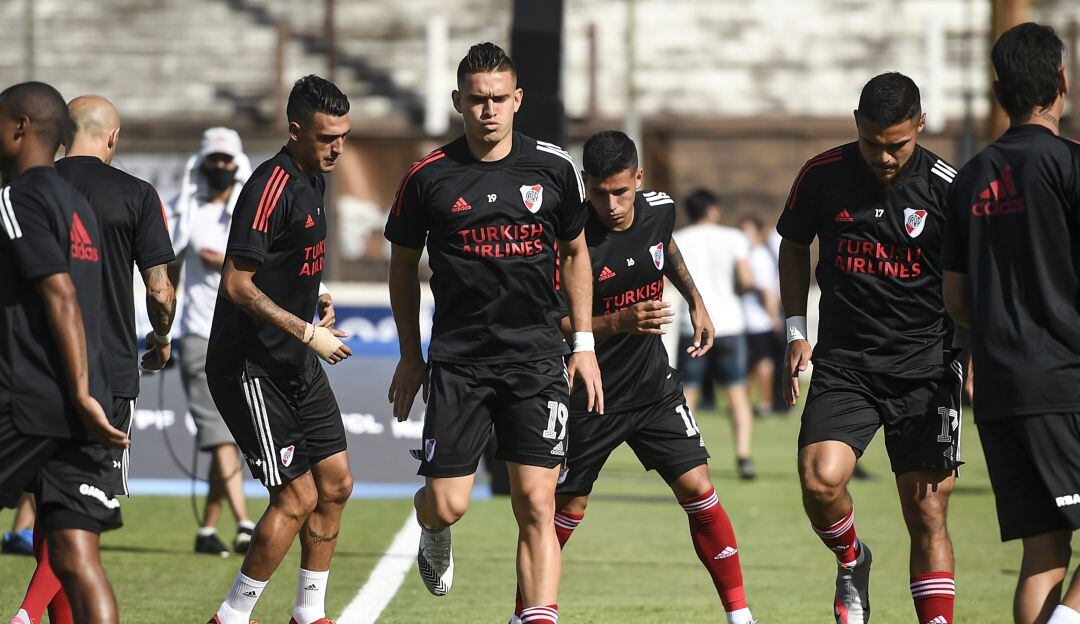 Rafael Santos Borré aun no renueva su contrato con River Plate.
