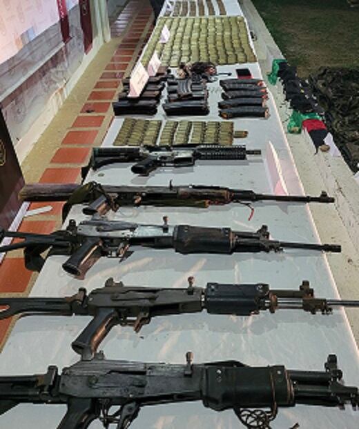 Material incautado al Clan del Golfo en Cáceres- foto Brigada 11