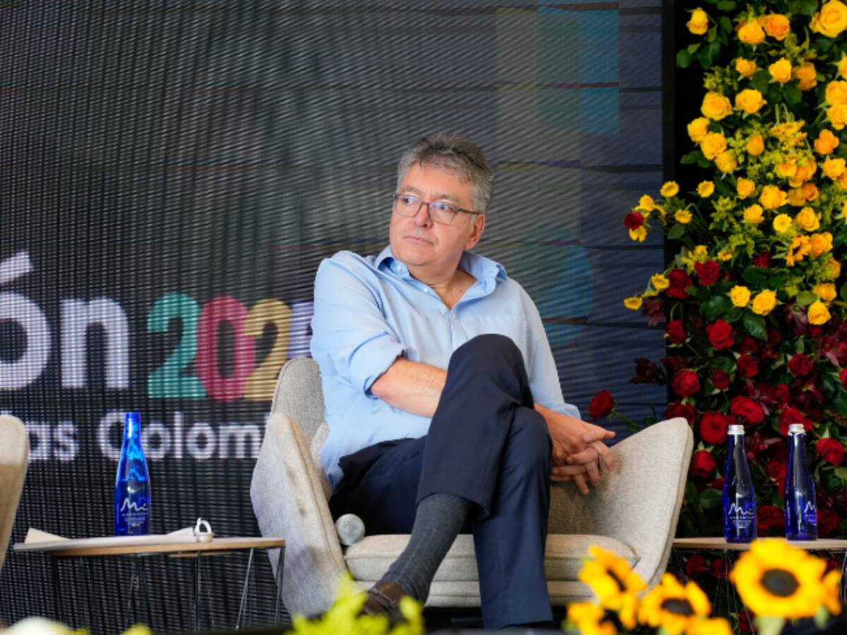 "En 2026 no se elegirá al mejor, sino al que convoque más gente": exministro de Hacienda